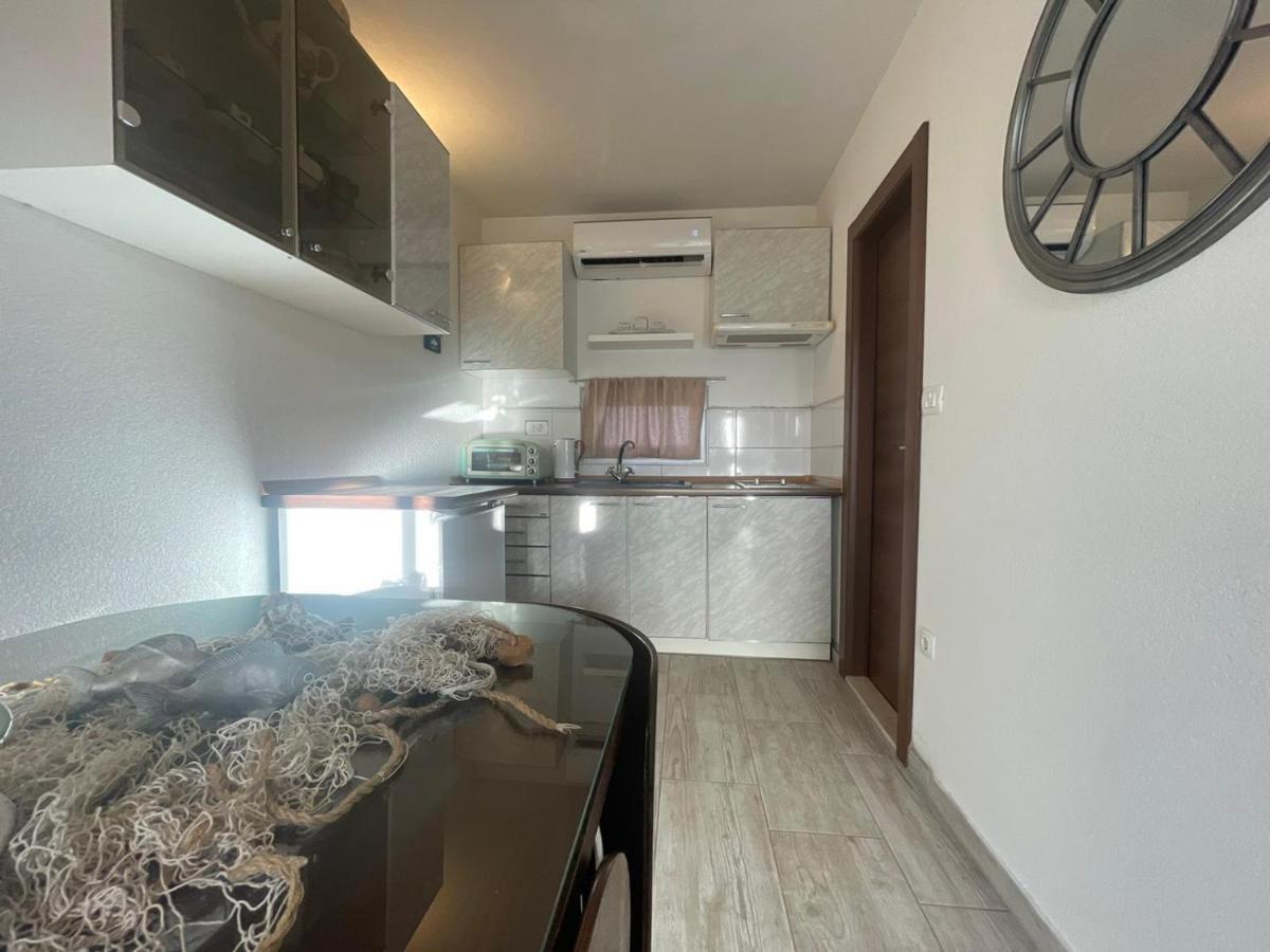 Studio Apartment Dona Трогир Экстерьер фото