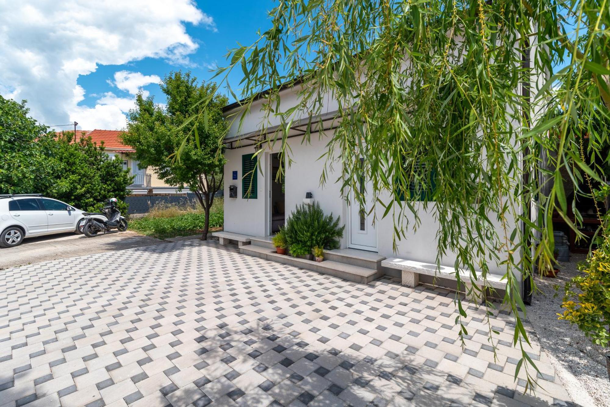 Studio Apartment Dona Трогир Экстерьер фото