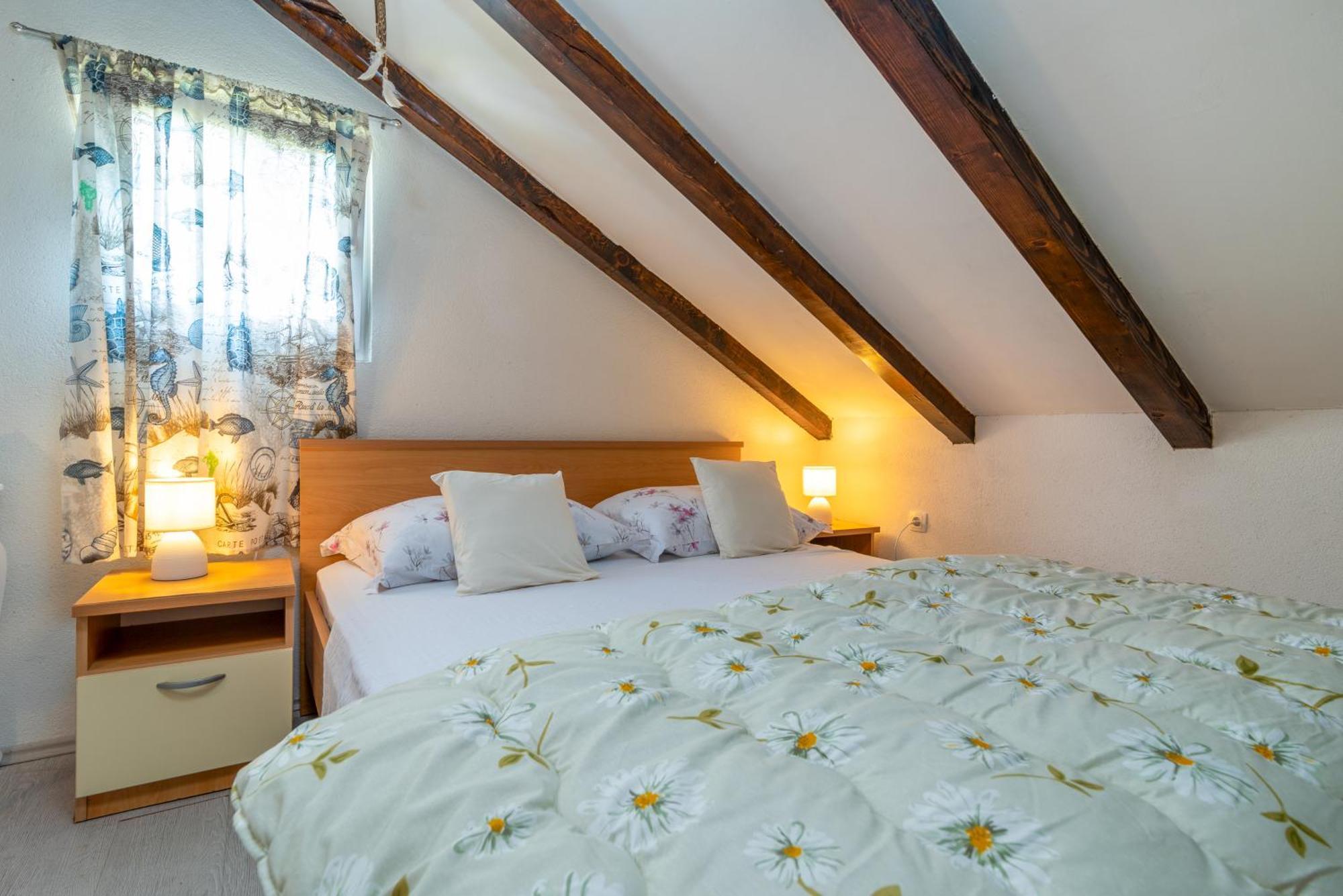 Studio Apartment Dona Трогир Экстерьер фото